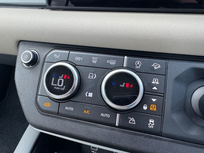 2025 Land Rover Defender