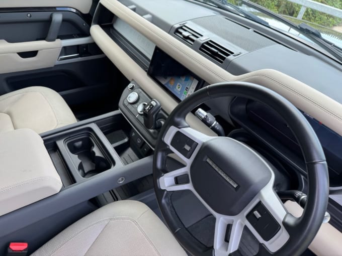 2025 Land Rover Defender