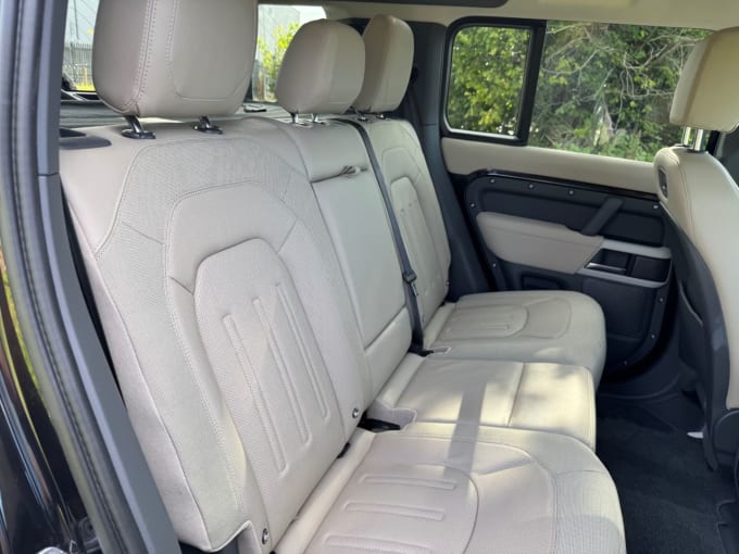 2025 Land Rover Defender