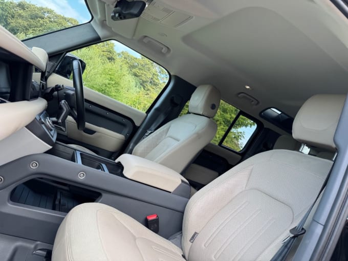 2025 Land Rover Defender