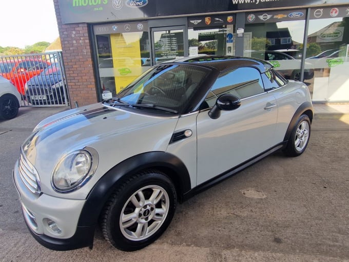 2025 Mini Coupe