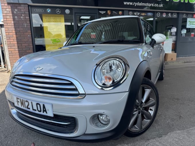 2025 Mini Hatch