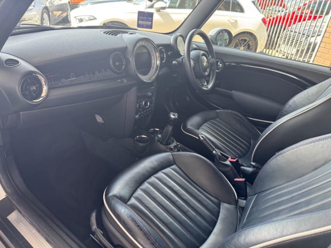 2025 Mini Hatch