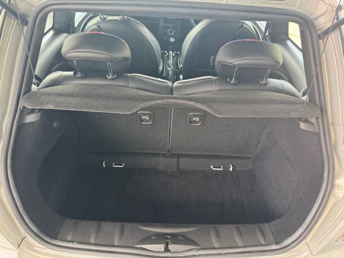 2025 Mini Hatch