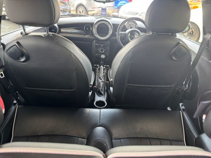 2025 Mini Hatch