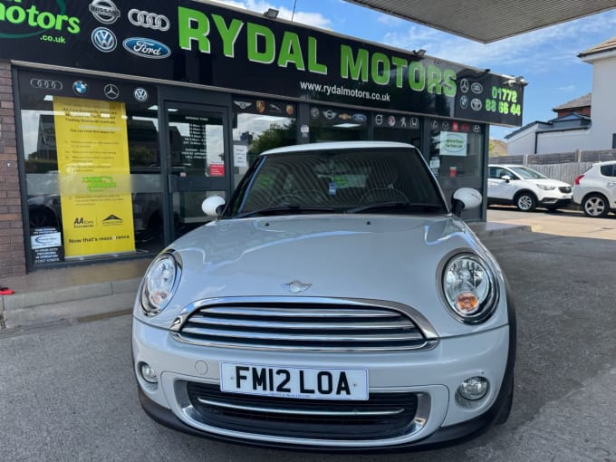2025 Mini Hatch
