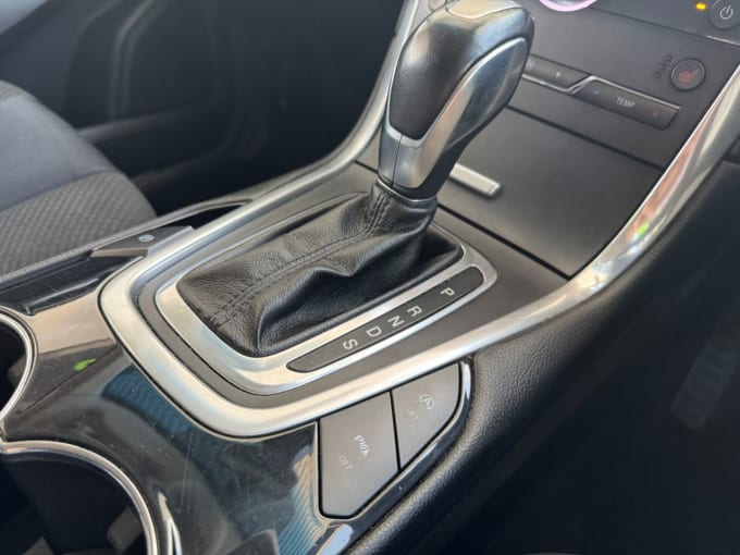 2025 Ford Edge