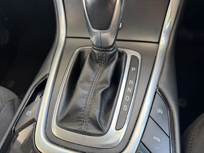 2025 Ford Edge