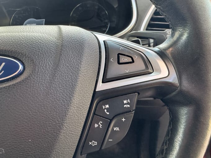 2025 Ford Edge