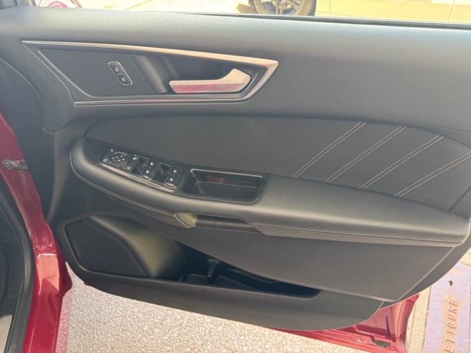 2025 Ford Edge