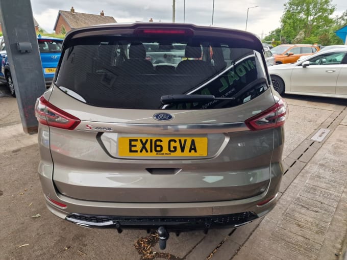 2025 Ford S-max