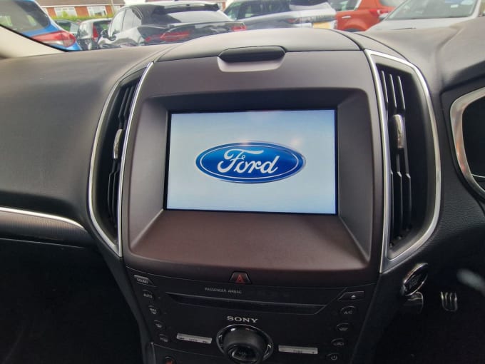 2025 Ford S-max