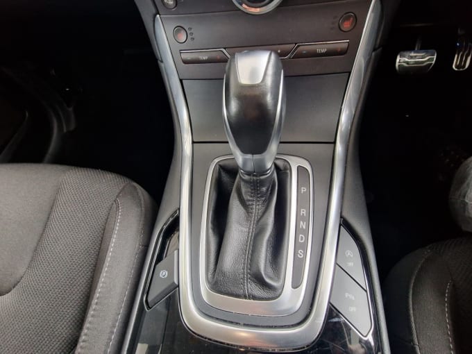 2025 Ford S-max