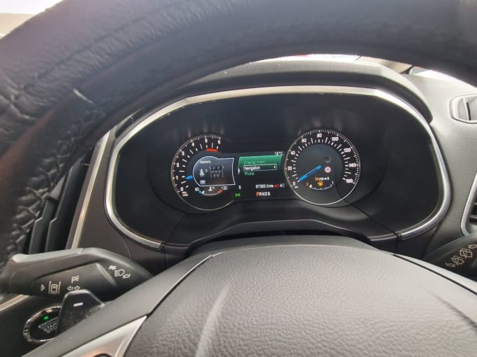 2025 Ford S-max
