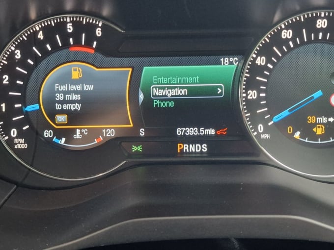 2025 Ford S-max