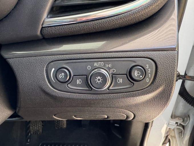 2025 Vauxhall Mokka X