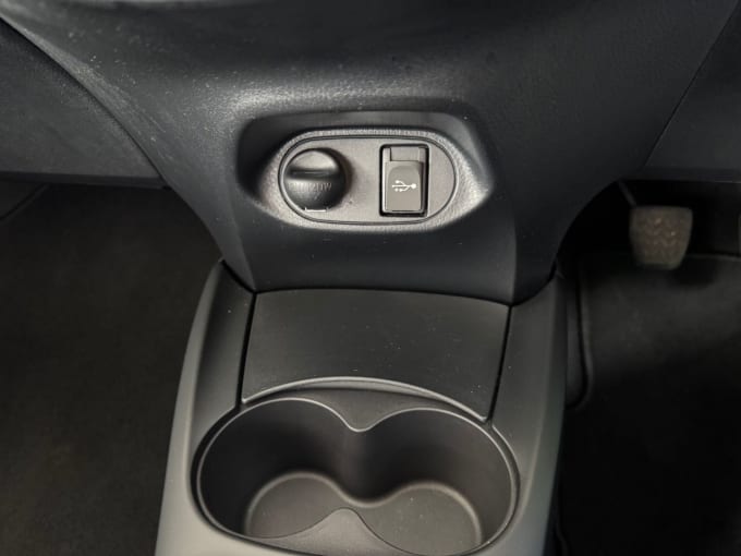 2025 Toyota Yaris