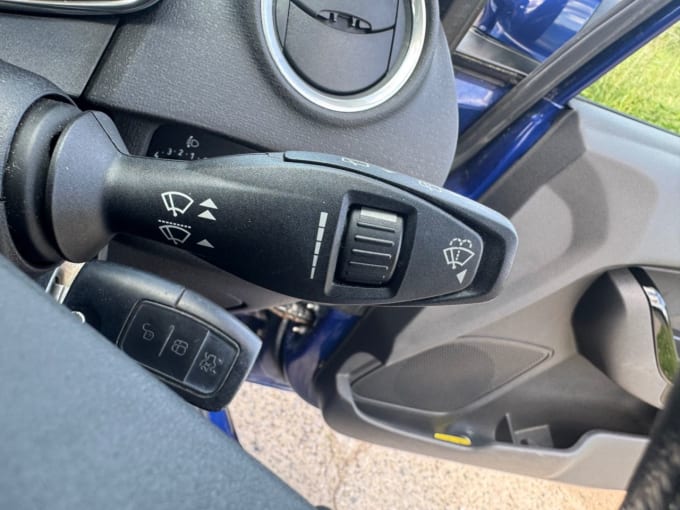 2025 Ford Fiesta