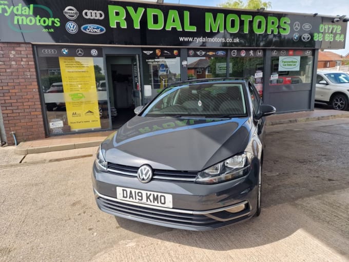 2025 Volkswagen Golf