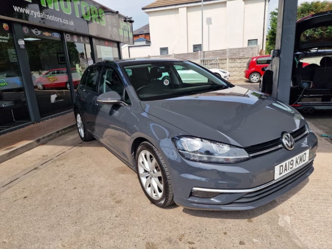 2025 Volkswagen Golf