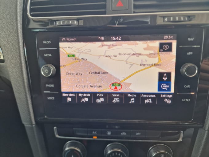 2025 Volkswagen Golf