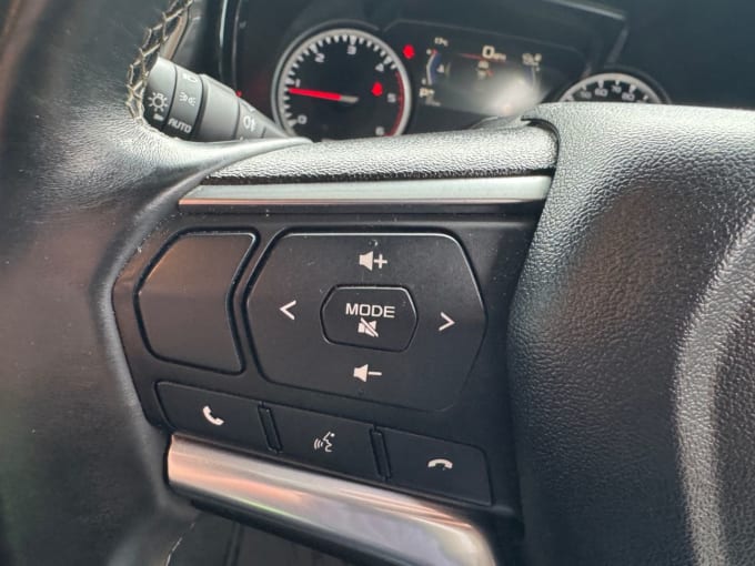 2025 Isuzu D-max