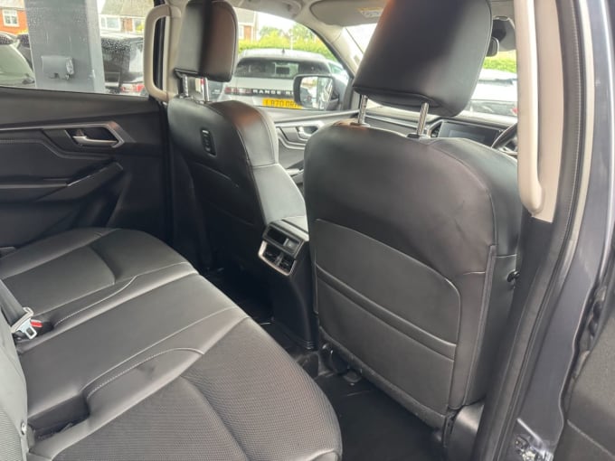 2025 Isuzu D-max