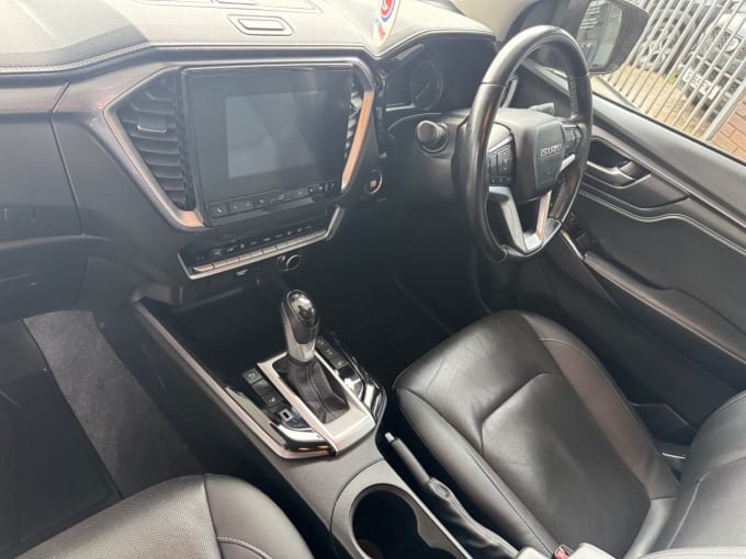 2025 Isuzu D-max