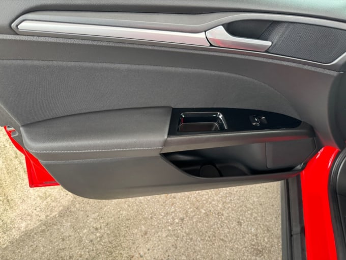 2025 Ford Mondeo