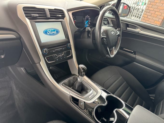 2025 Ford Mondeo