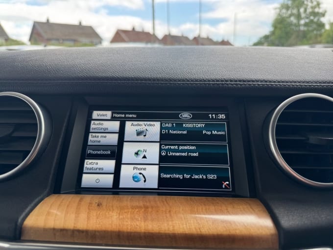 2025 Land Rover Discovery 4
