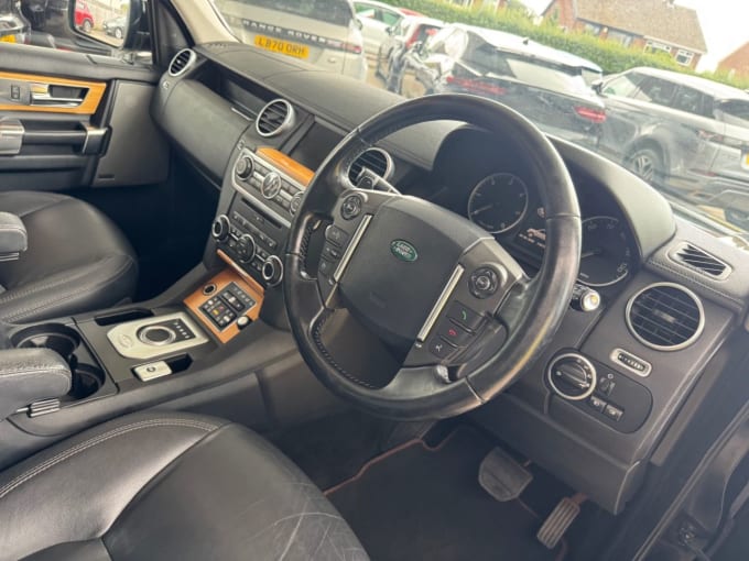 2025 Land Rover Discovery 4