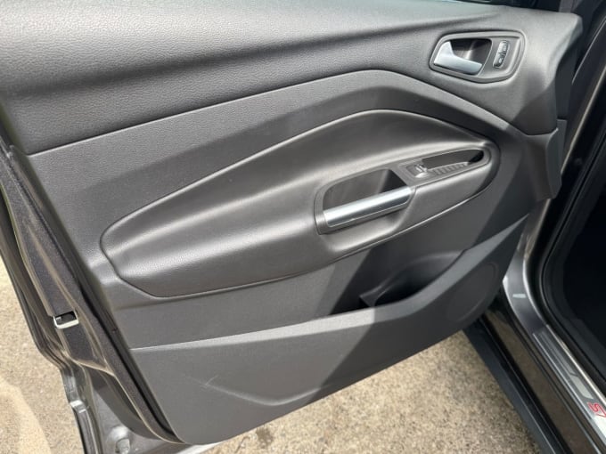 2025 Ford Kuga
