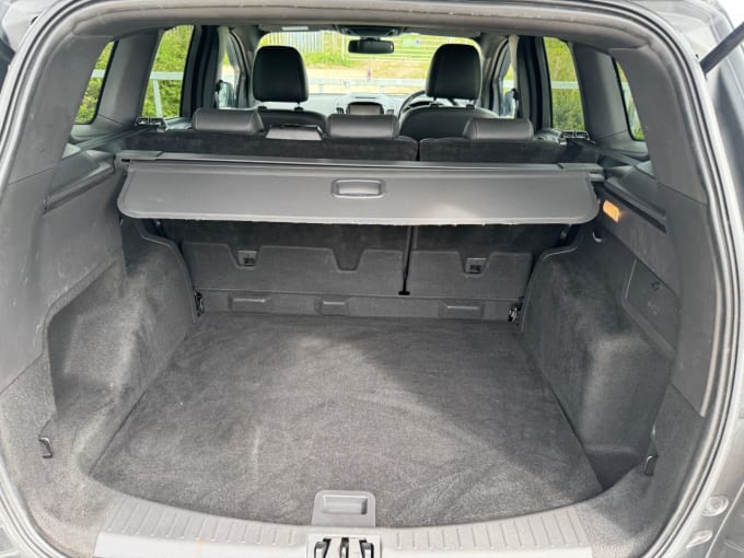 2025 Ford Kuga