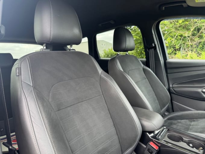 2025 Ford Kuga