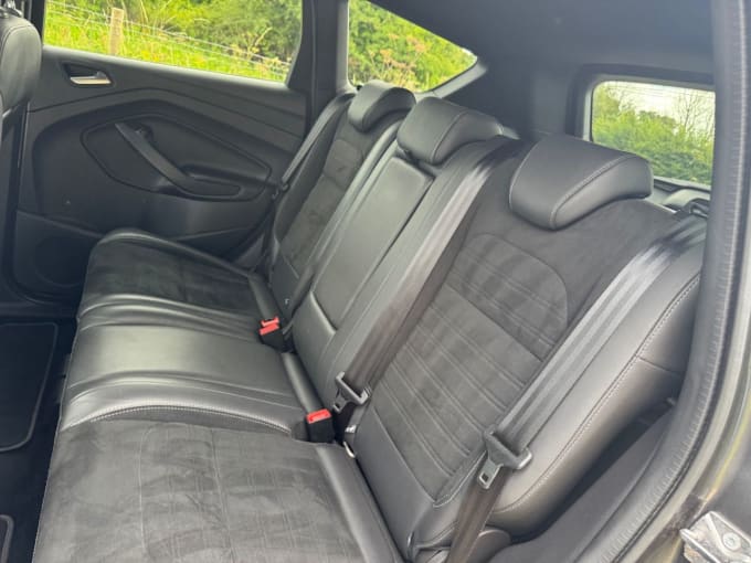 2025 Ford Kuga