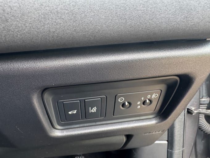 2025 Land Rover Discovery Sport