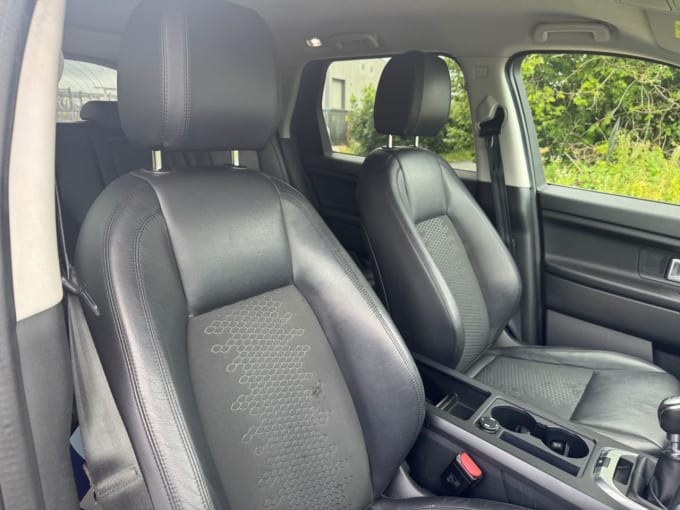 2025 Land Rover Discovery Sport