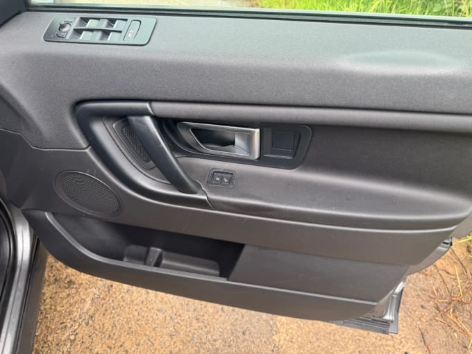 2025 Land Rover Discovery Sport