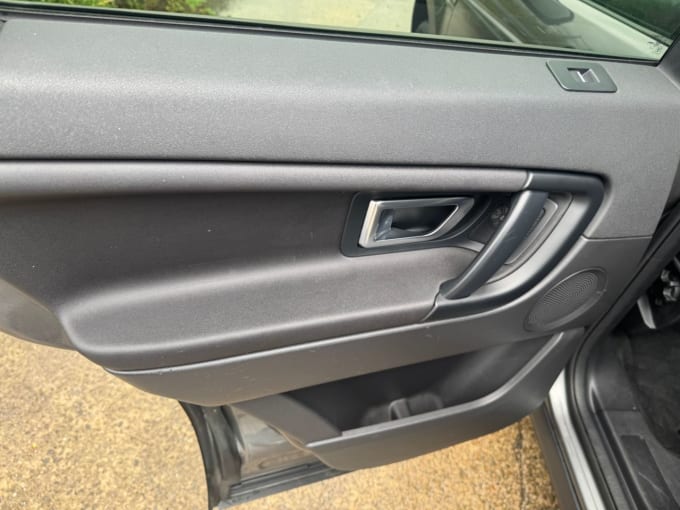 2025 Land Rover Discovery Sport