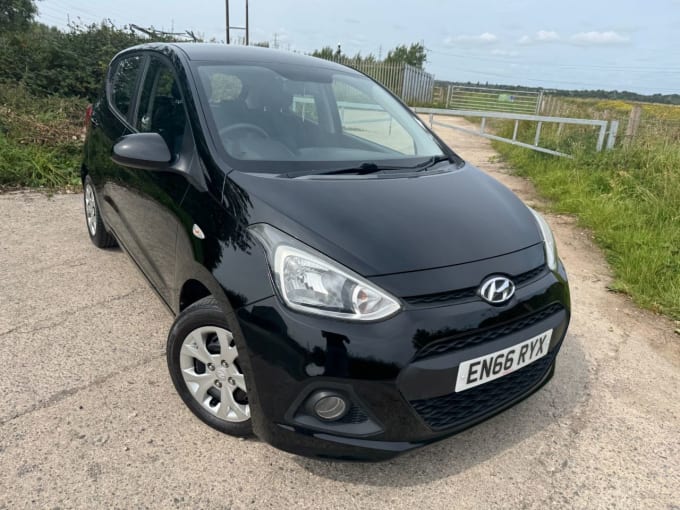 2025 Hyundai I10