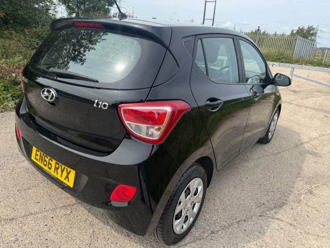 2025 Hyundai I10