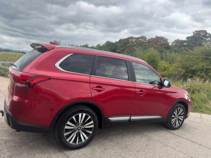 2025 Mitsubishi Outlander