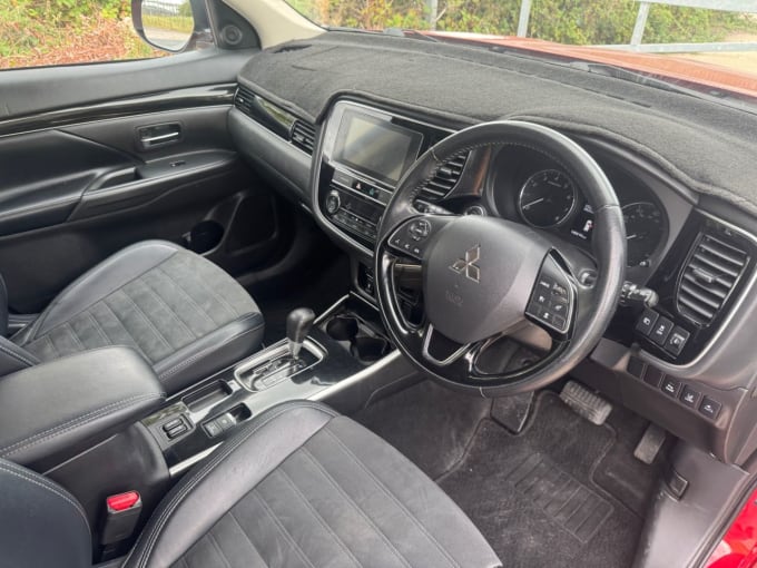 2025 Mitsubishi Outlander