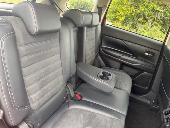 2025 Mitsubishi Outlander