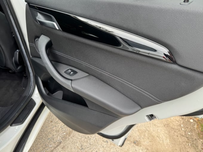 2025 BMW X1