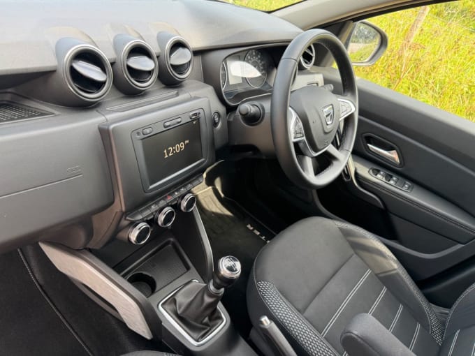 2025 Dacia Duster