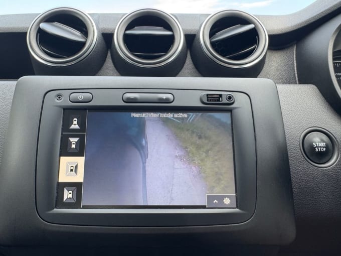 2025 Dacia Duster