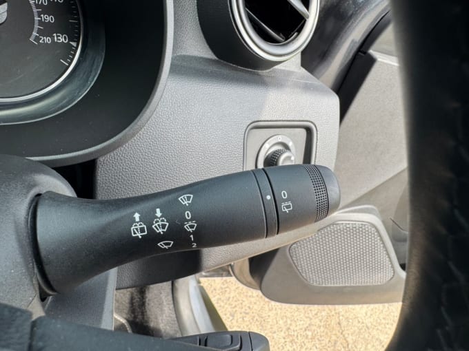 2025 Dacia Duster