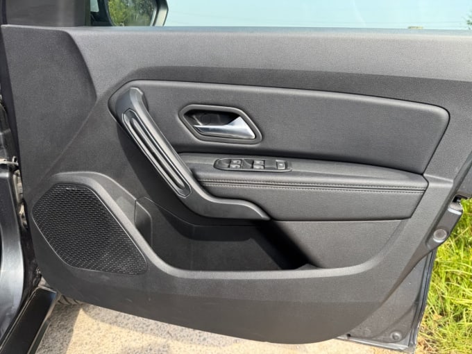 2025 Dacia Duster